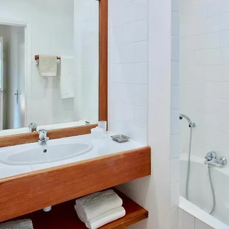 فيلة Marina Rossa - A Pied